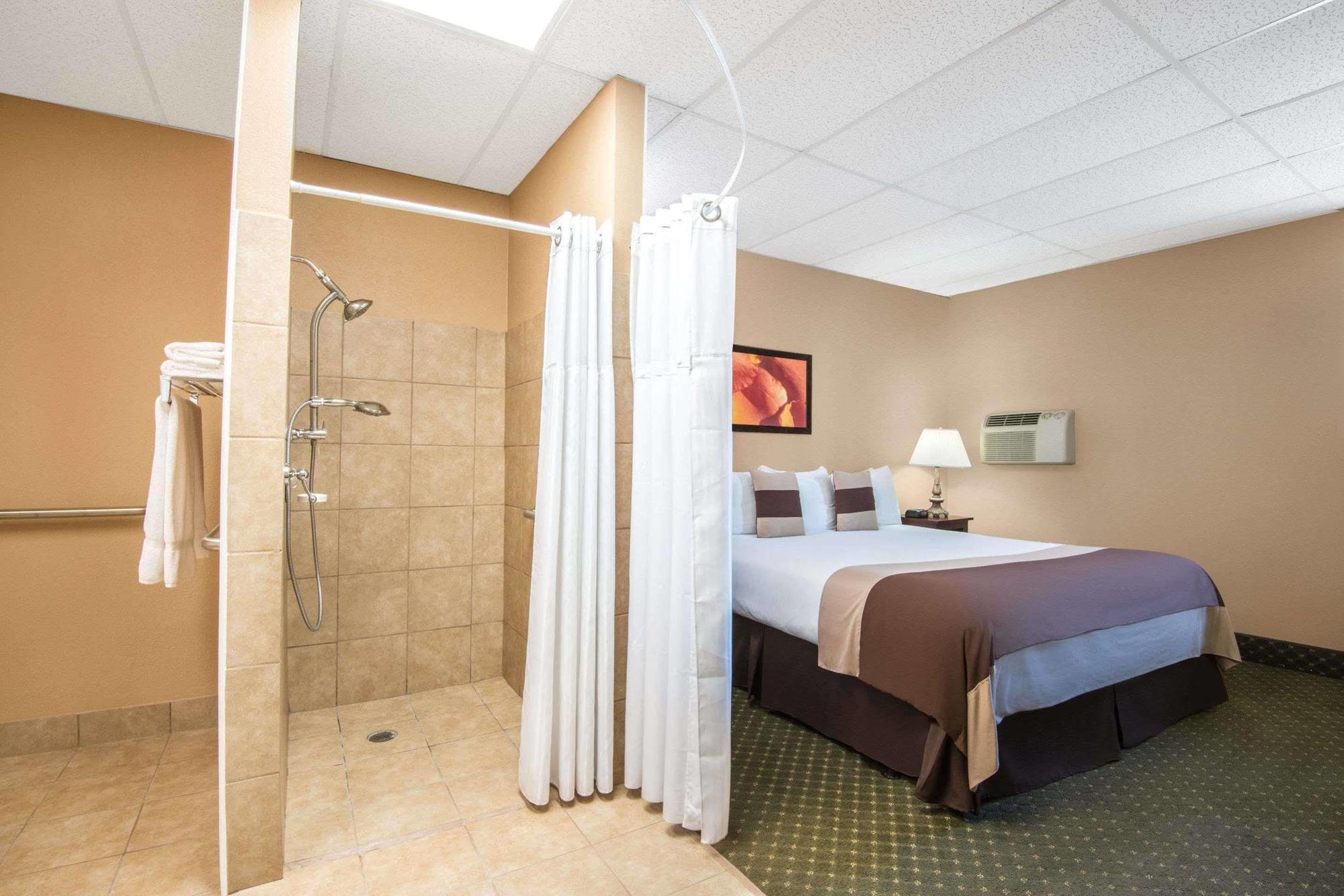Ramada By Wyndham Denver Downtown Eksteriør bilde